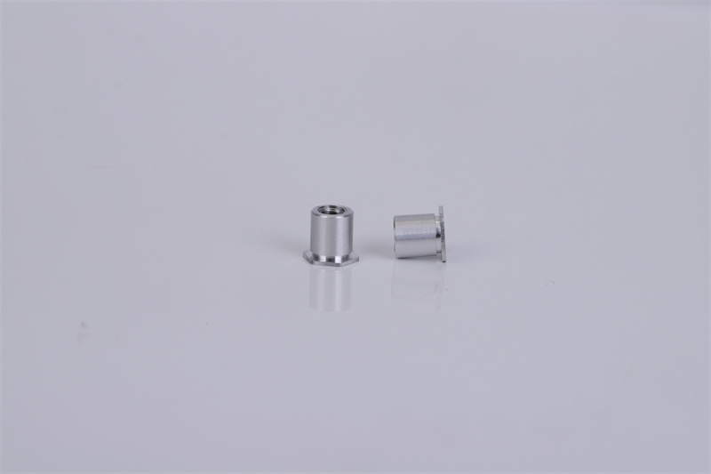 PEM SOS 系列不銹鋼壓鉚六角螺柱